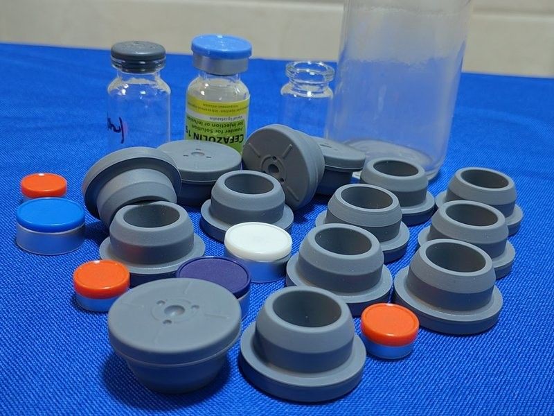 28mm 32mm Ethylene Oxide Sterilized Medical Consumables Bromo Butyl Rubber Stoppers for Glass Injection Vial