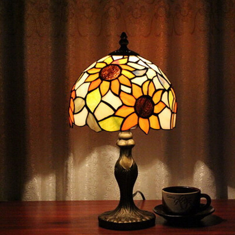 Restaurant stained glass reading table lamp hotel bedroom beside reading room night light flower luxury desk lamp